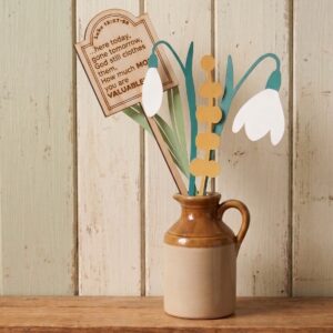 Gehuld in Pracht – Houten Lelieboeket - Image 2
