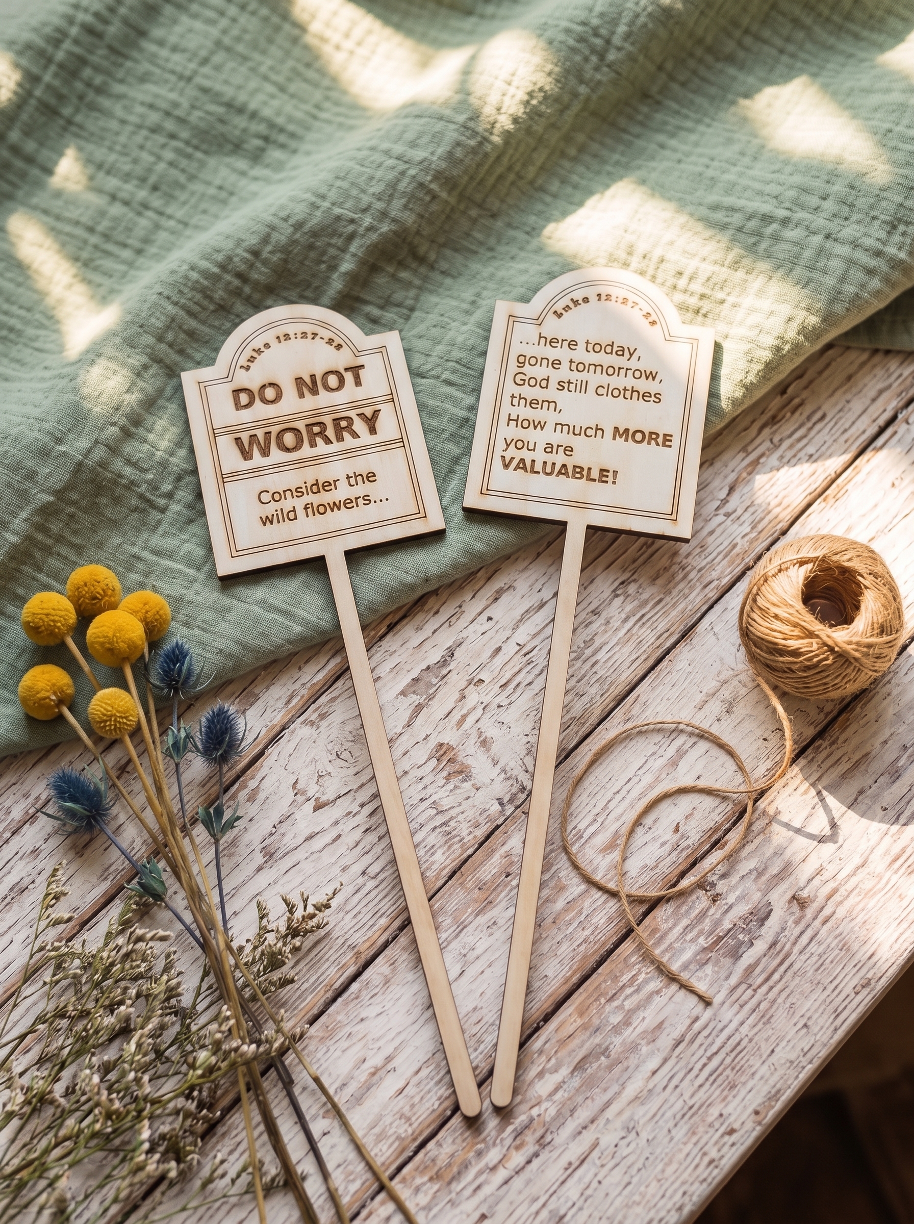 Gehuld in Pracht – Houten Lelieboeket - Image 4